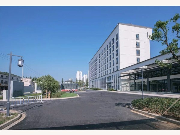 江蘇常州橫山橋衛(wèi)生院—無(wú)機(jī)預(yù)涂板應(yīng)用